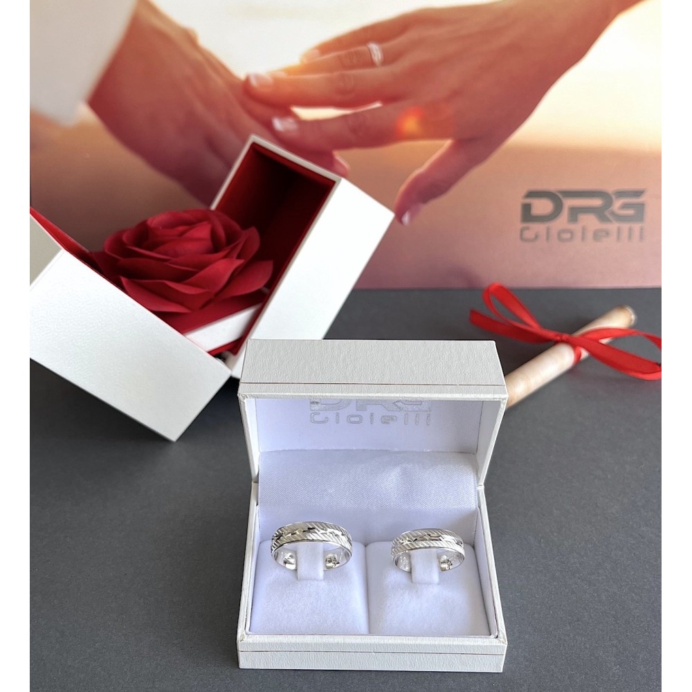 Couple of Engagement Rings in 925...