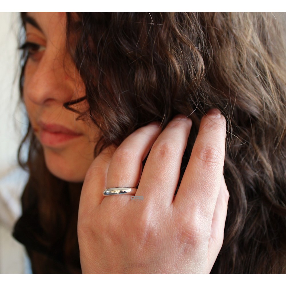 Pair of 5g simple 925% Silver wedding...