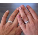 Engagement rings of 5 grams. Simple 4 mm 925 silver with engravings.