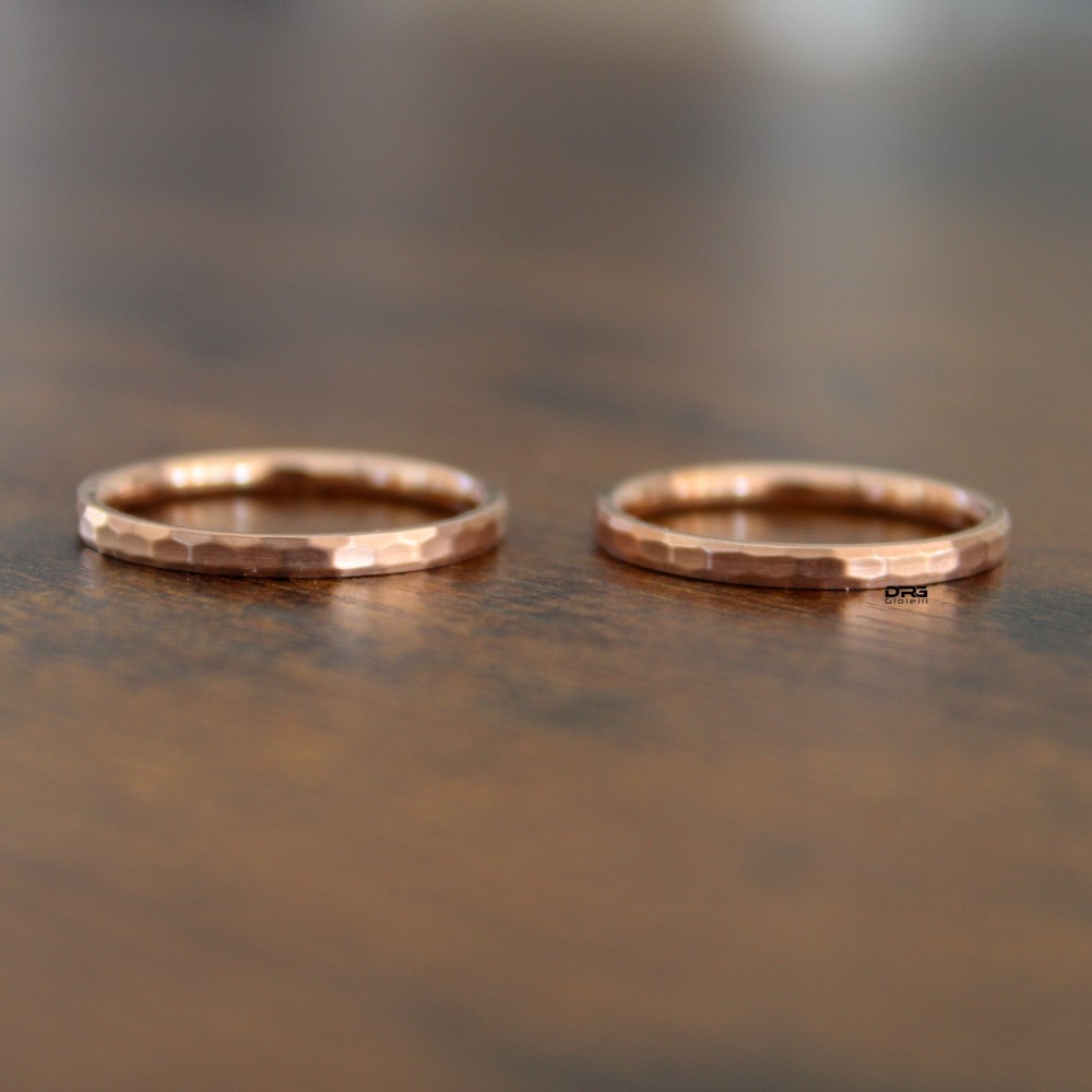 coppia uomo donna oro rosa martellate 2 mm