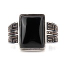 925% silver ring with custom engraving Chevalier with black stone