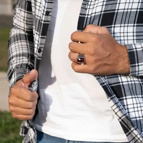 Men's Square Ring in 925%... 2